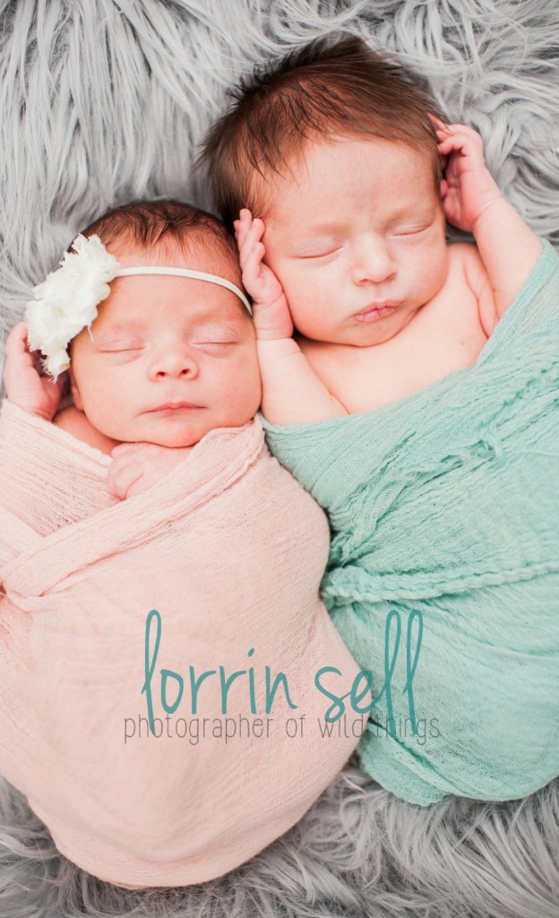 If you're going to try yo take your own newborn pictures, you definitely want to check out these tips