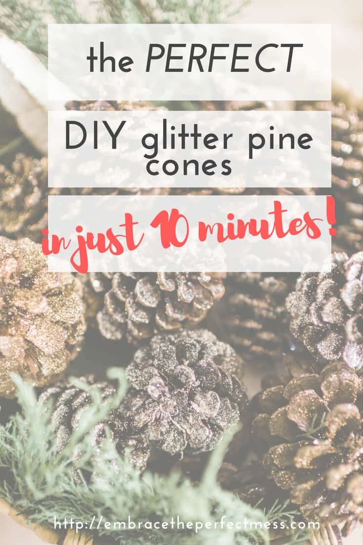 These easy DIY glitter pine cones are the such a pretty Christmas decoration! #glitterpinecones #Christmasdecor #ChristmasDIY